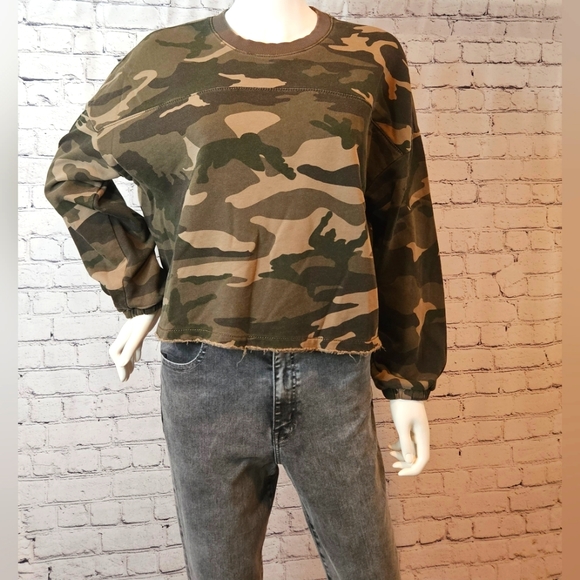 ⭐️ ATM Anthony Thomas Melillo french terry jungle camo crew sweatshirt medium - Picture 1 of 8
